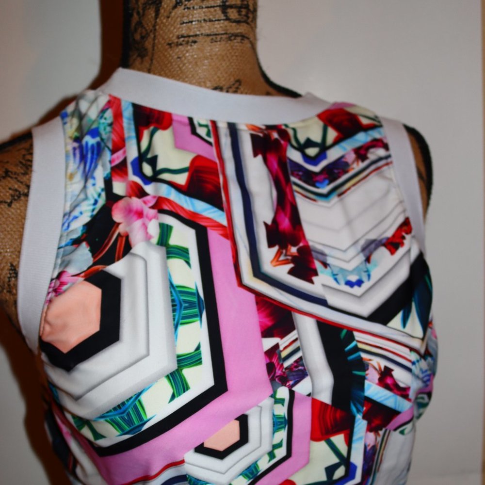 Prismatic Half Tank Midkini